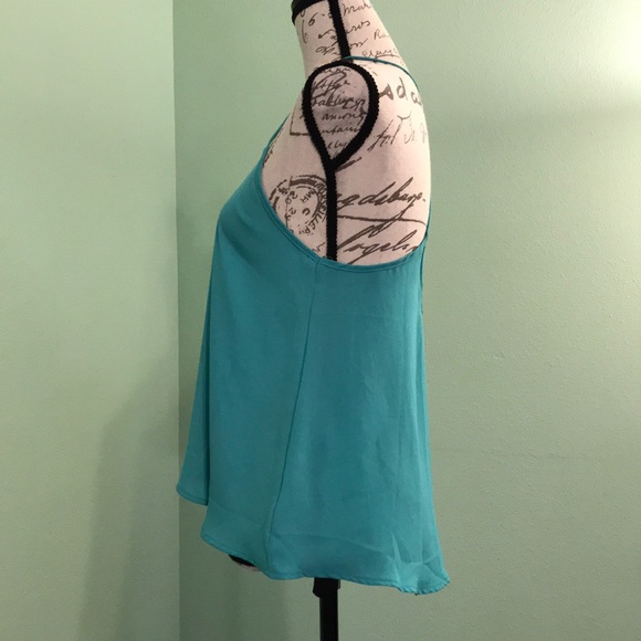 Blue top Polyester - Picture 2 of 4
